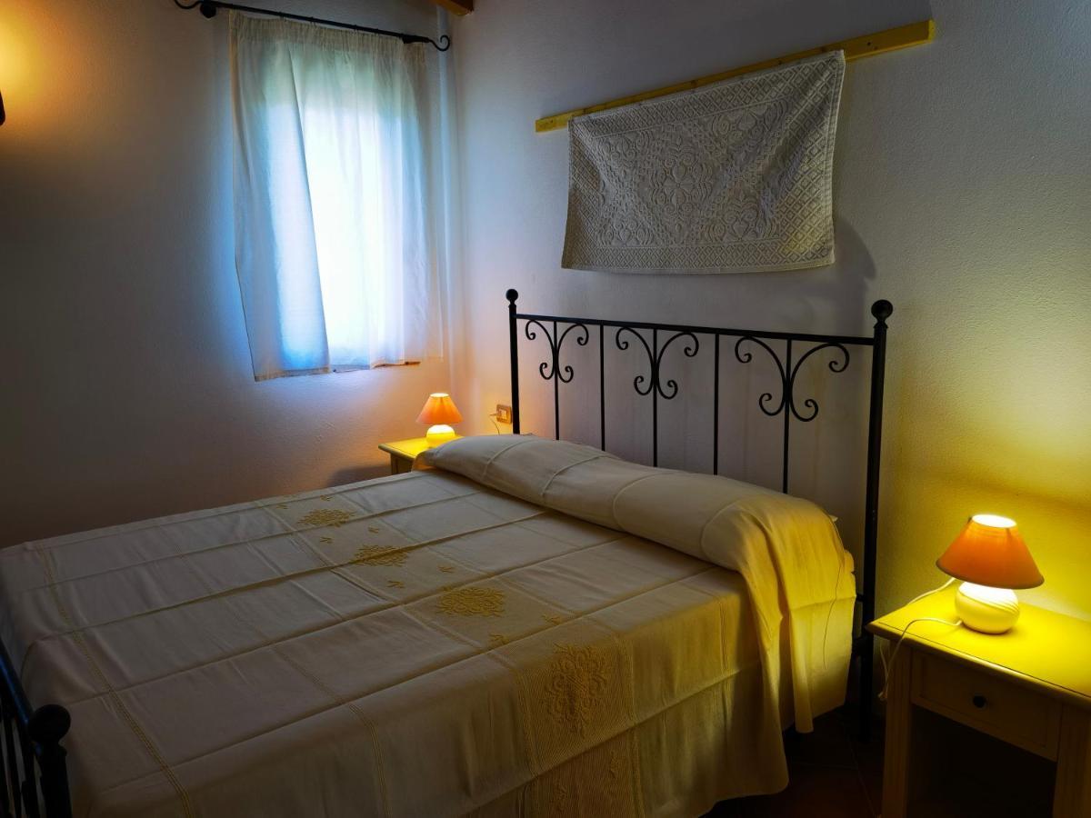 La Corte Degli Ulivi - Albergo Rurale Tresnuraghes Екстериор снимка