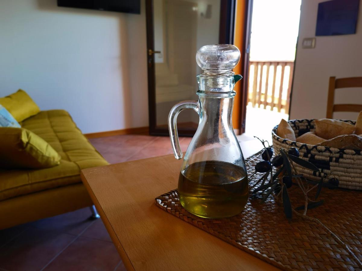 La Corte Degli Ulivi - Albergo Rurale Tresnuraghes Екстериор снимка