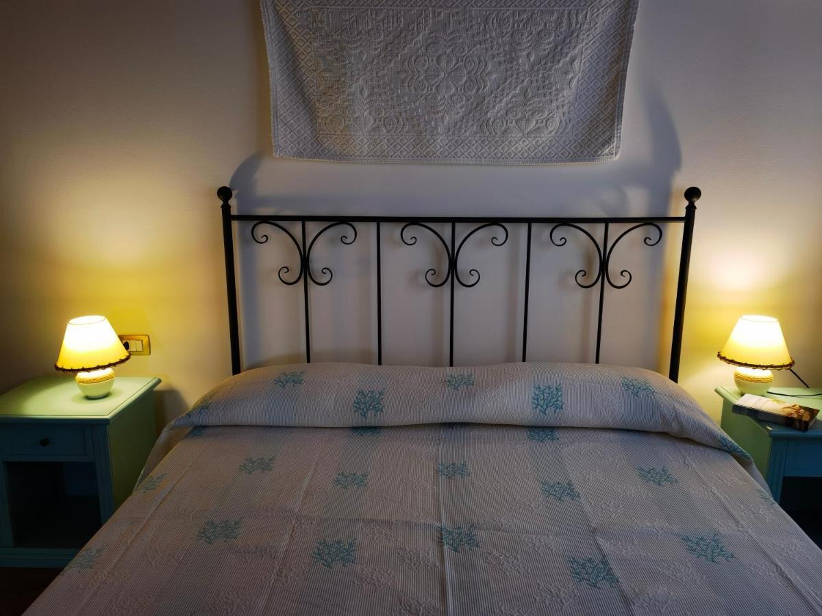 La Corte Degli Ulivi - Albergo Rurale Tresnuraghes Екстериор снимка